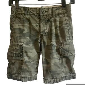 Gap Adjustable Waist Cargo Camo Shorts Size 8